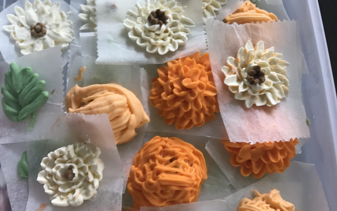 Buttercream Flowers and Leaves